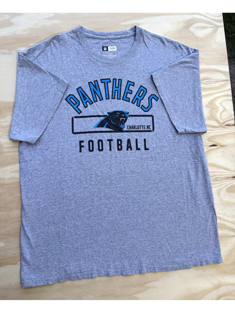 NFL Team Apparel Carolina Panthers Mens XL Gray Blue Black NFL Football Shirt